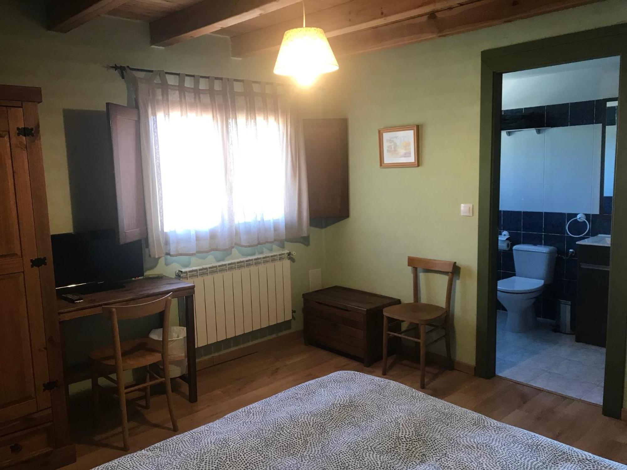 Alojamientos Casa San Habitaciones Бесанде Экстерьер фото